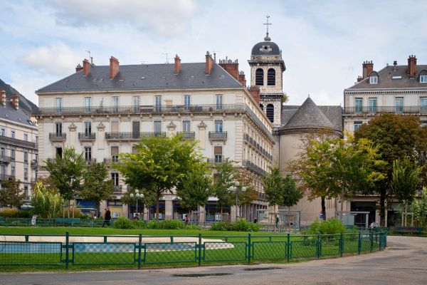 Immobilier Grenoble : le quartier de l'hypercentre / Victor Hugo