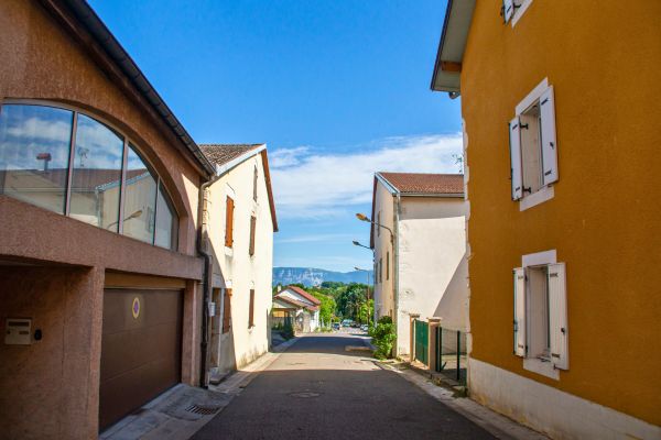 Connaître les prix immobiliers à Saint-Genis-Pouilly pour estimer votre bien
