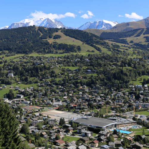 Vivre à la montagne l'été comporte plusieurs avantages. Lisez notre article pour en savoir plus