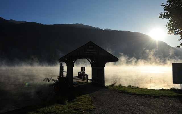Haze on Annecy Lake